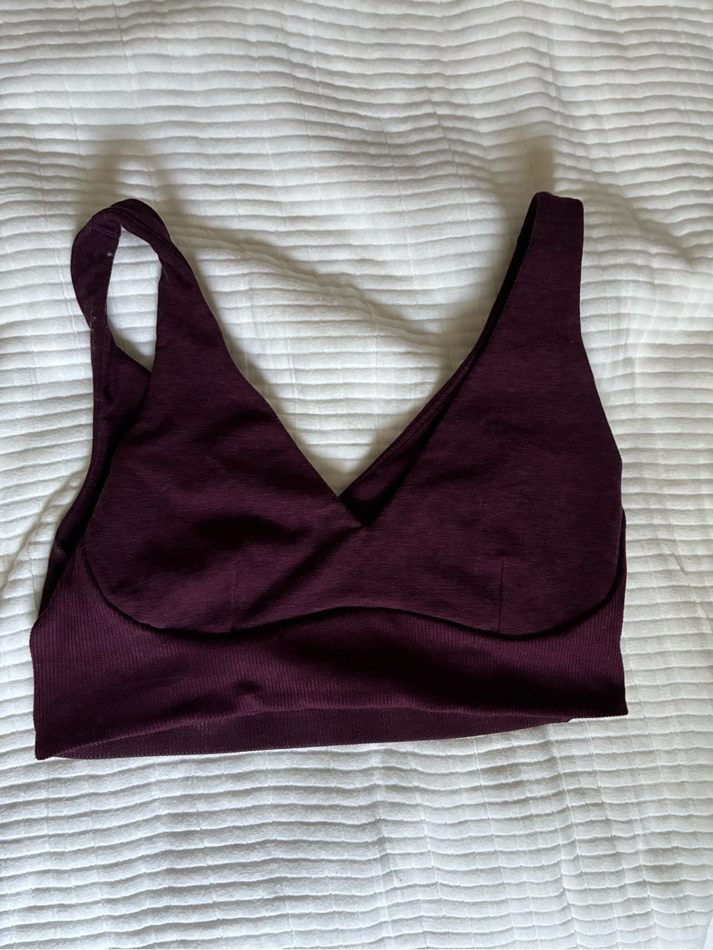 VS Deep V Sports Bra in Deep Plum
